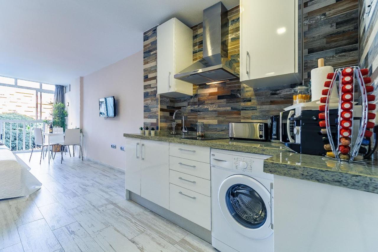 Sun Coast Benalmadena -- Superb Studio With 4 Pools, Gardens & Breakfast ภายนอก รูปภาพ