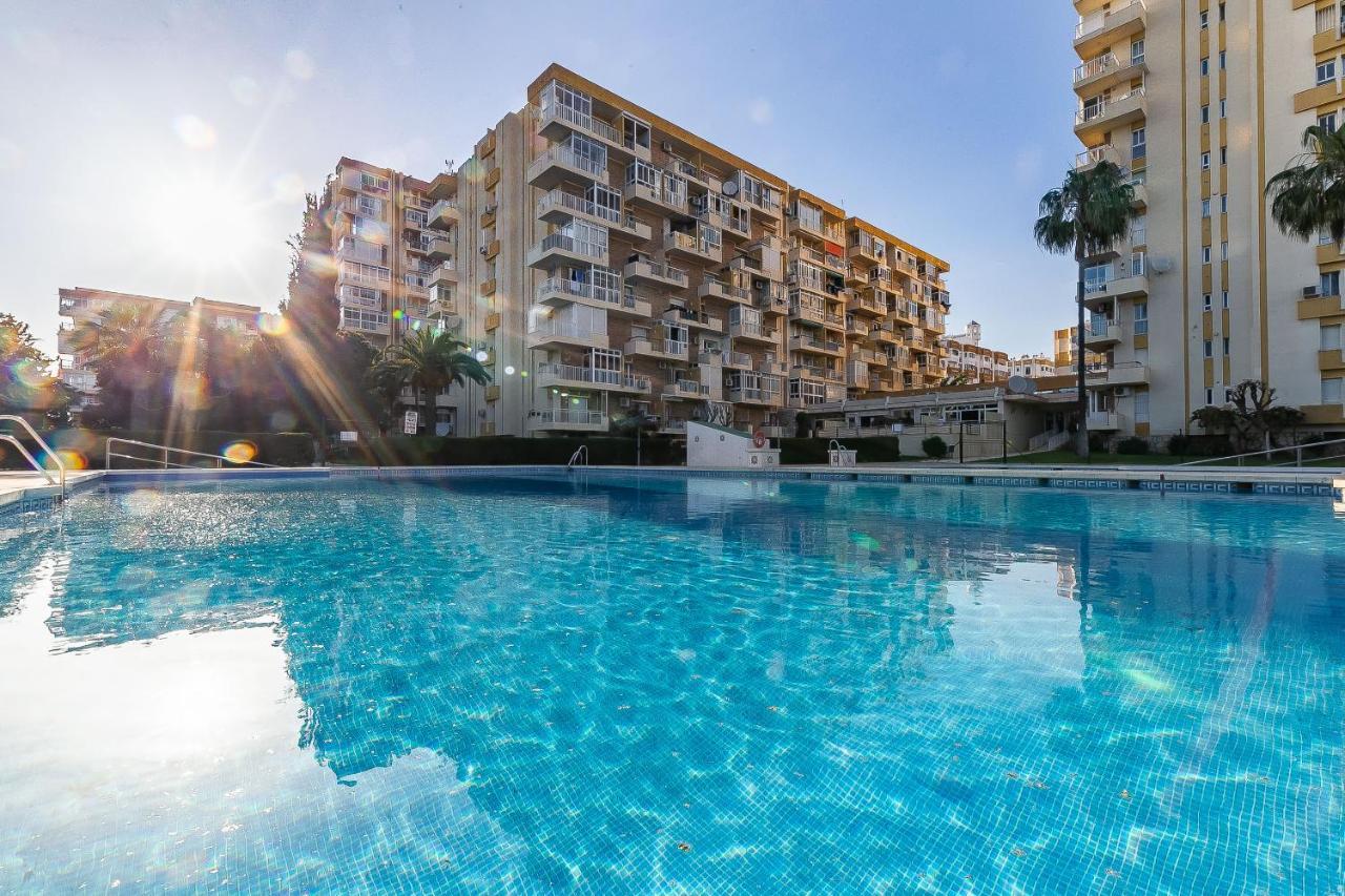Sun Coast Benalmadena -- Superb Studio With 4 Pools, Gardens & Breakfast ภายนอก รูปภาพ