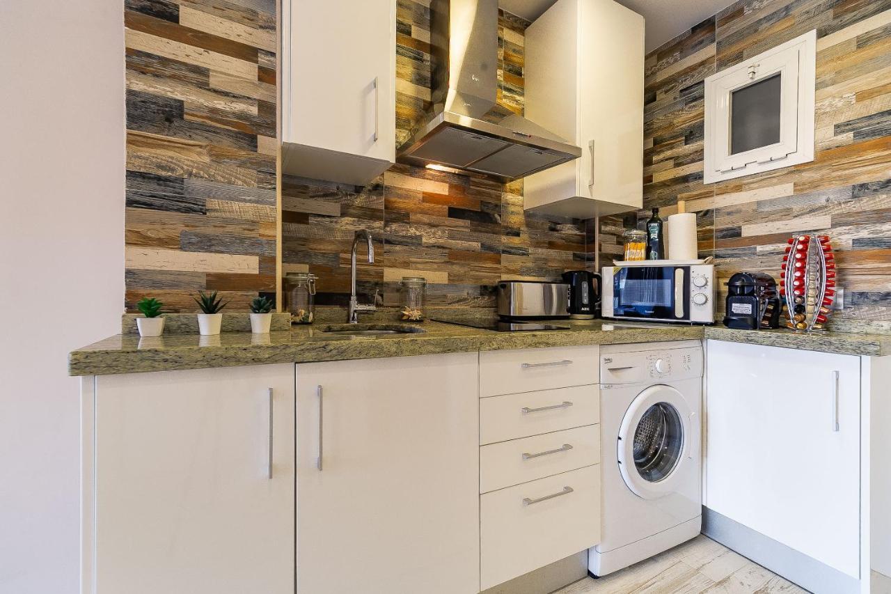 Sun Coast Benalmadena -- Superb Studio With 4 Pools, Gardens & Breakfast ภายนอก รูปภาพ