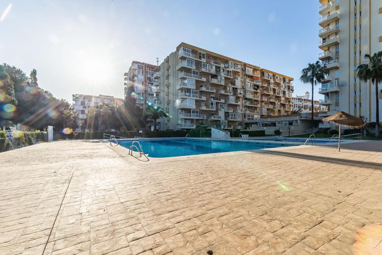 Sun Coast Benalmadena -- Superb Studio With 4 Pools, Gardens & Breakfast ภายนอก รูปภาพ